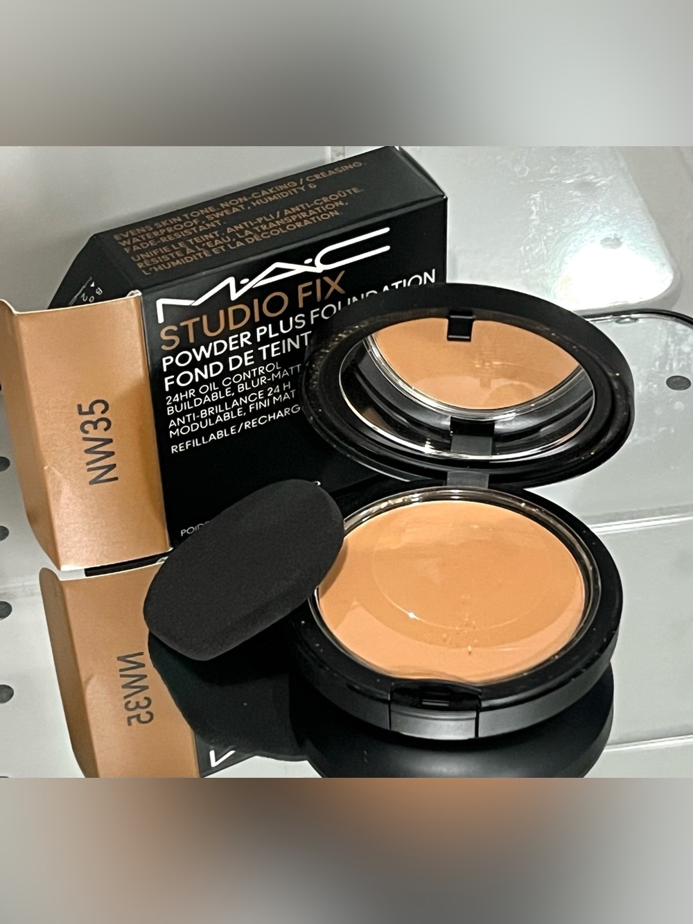 MAC Studio Fix Powder Plus Foundation, NW35!